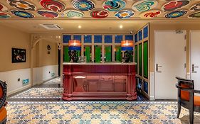 Eliana Robusta Hotel